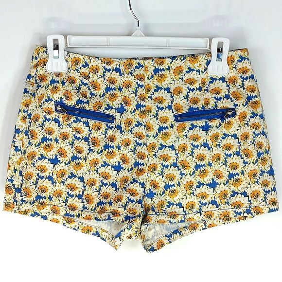 E Hanger M Women’s Blue Yellow Daisy Floral Shorts Medium Stretchy Zip Pockets - Picture 2 of 12